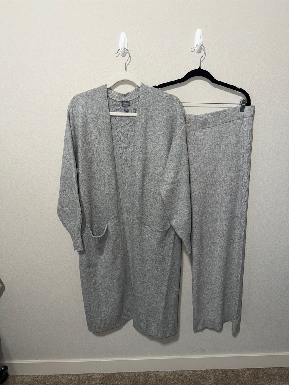 Auden Light Gray Open-Front Knit Cardigan and straight leg Set AU26B